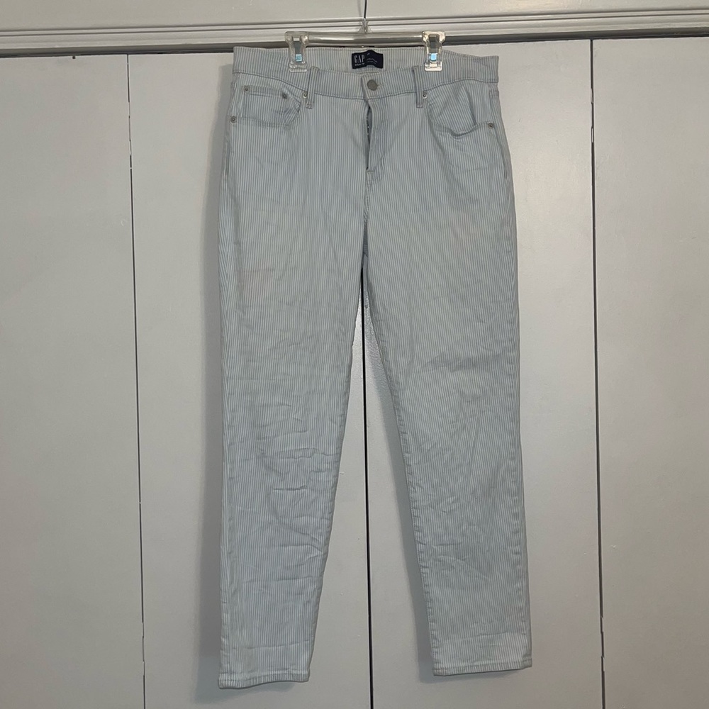 GAP Denim Girlfriend Cut Jeans